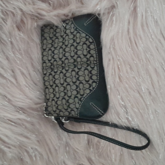 Beautiful Mini Coach Wristlet​ - Picture 3 of 7